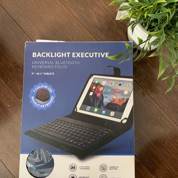 Executive Tablet Case with LED Backlight Keyboard - Picture 2 of 2